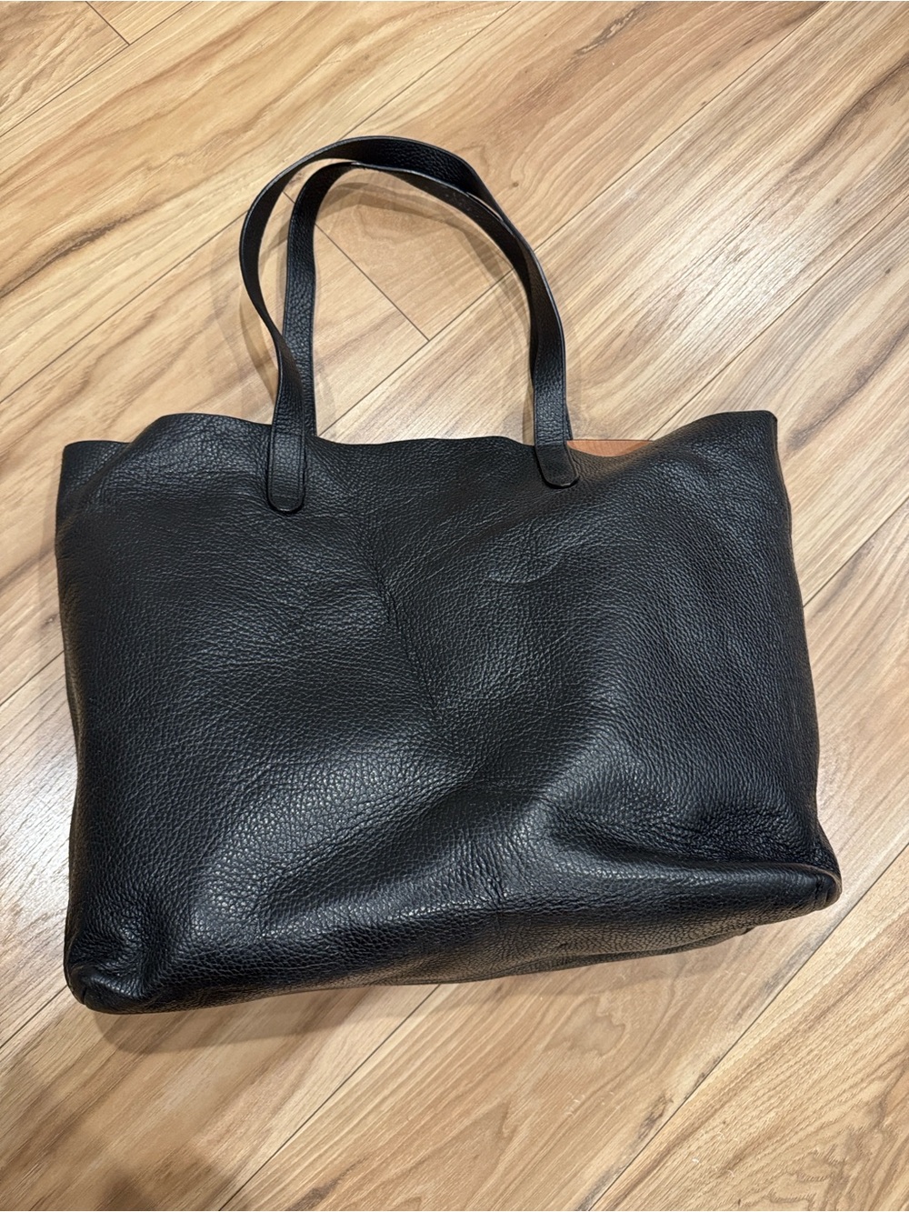 Cuyana Tan Leather Tote with Black Trim